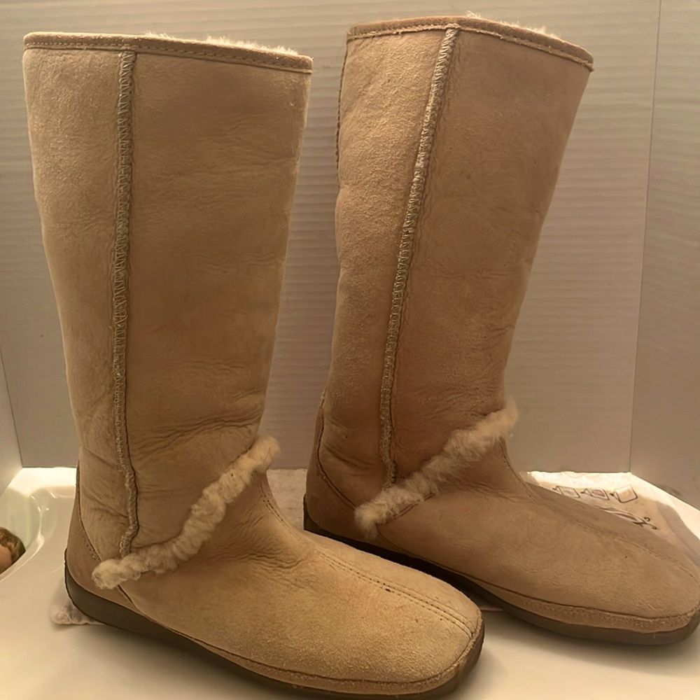 Hush Puppies Suede Furry Light Tan Boots